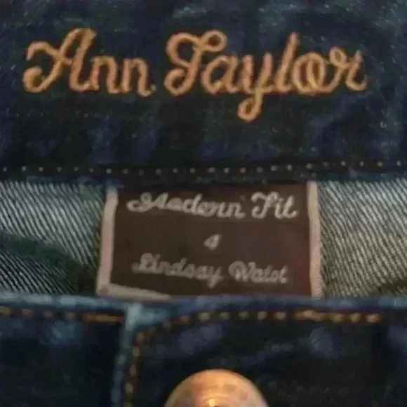 Ann Taylor Modern Fit Lindsay Waist Bootcut Jeans - Picture 9 of 13